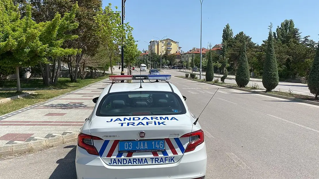 Bolvadin'de emniyet ve jandarmadan ortak radar denetimi