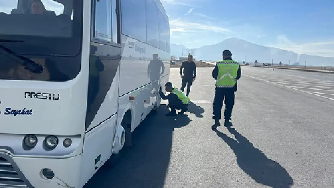 Bolvadin'de Kış Lastiği Denetimi