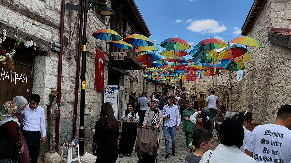 Burası Alaçatı Değil, Afyon!