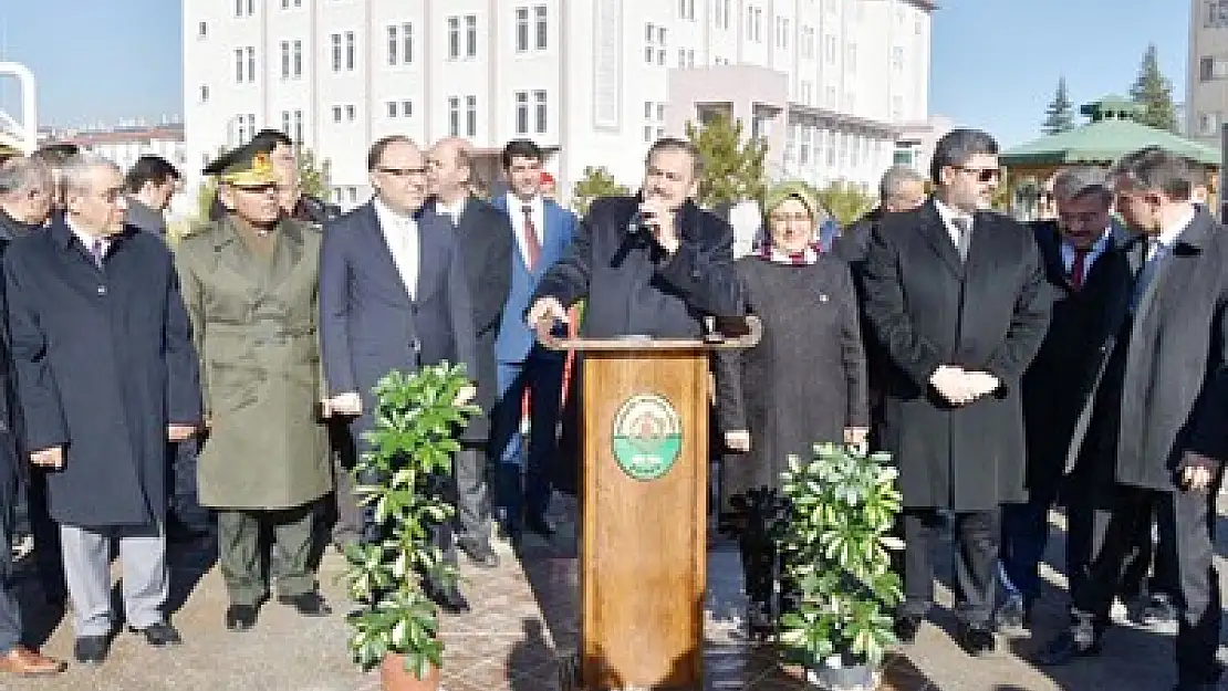 “Bütün okul bahçelerini ağaçlandırıyoruz” – Kocatepe Gazetesi