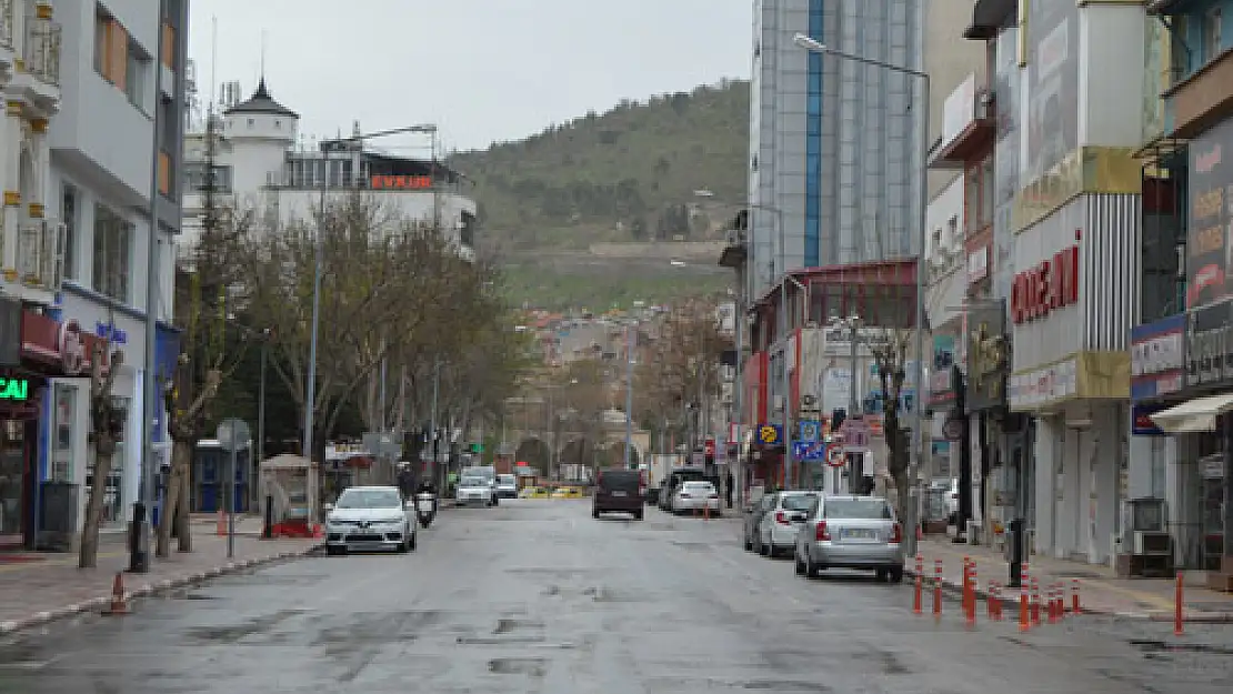 Cadde ve sokaklar sessiz kaldı