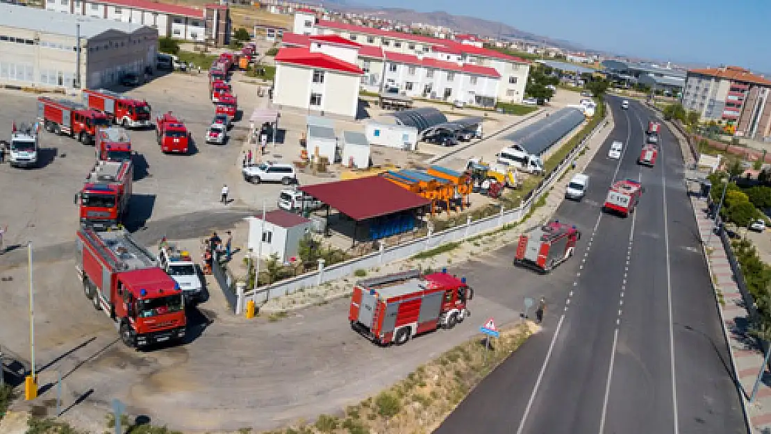 Can Azerbaycan ekibi Afyon’dan yangın bölgesine geçti