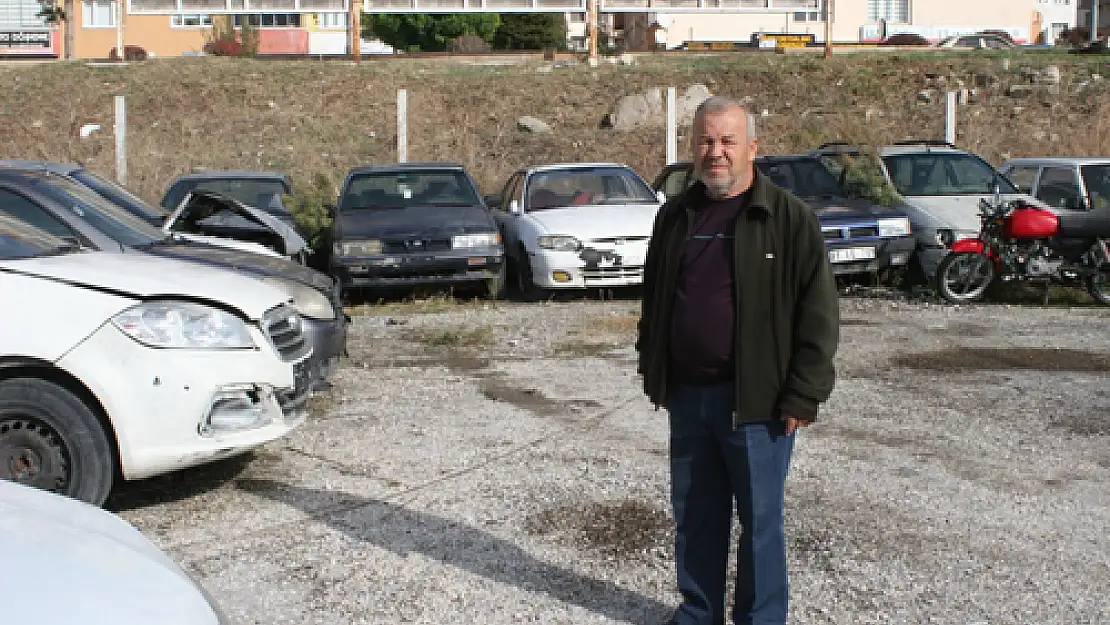 Çürümeye Terk Edilmiş Araçlar Gün Yüzüne Çıkıyor