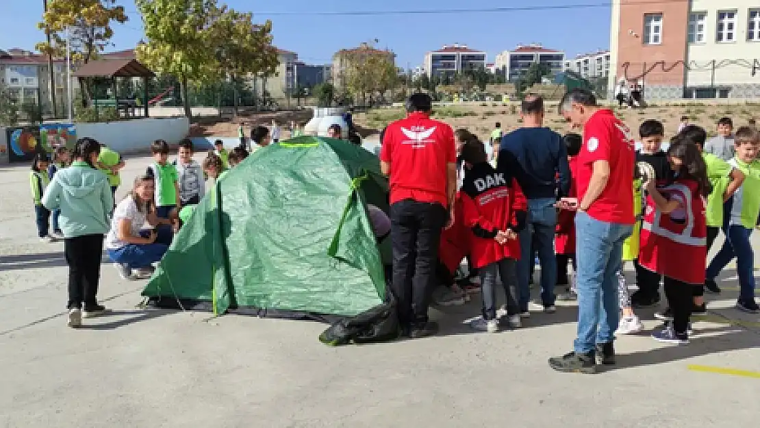 DAK İlkokul Öğrencilerine Afet Bilinci Eğitimi Verdi