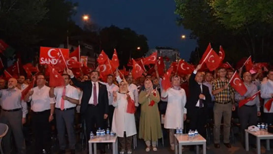 Demokrasi nöbeti bütünleştirdi – Kocatepe Gazetesi