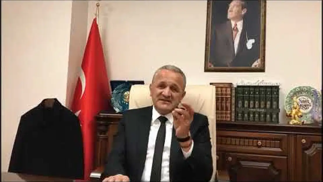 'Deprem bölgesine ilgimizi sürdürüp dayanışmayı bırakmayalım'