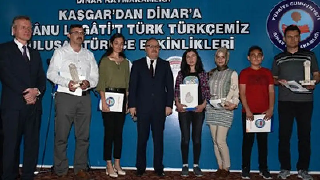 Dinar Türkçe Şöleni ödül törenine ev sahipliği yaptı