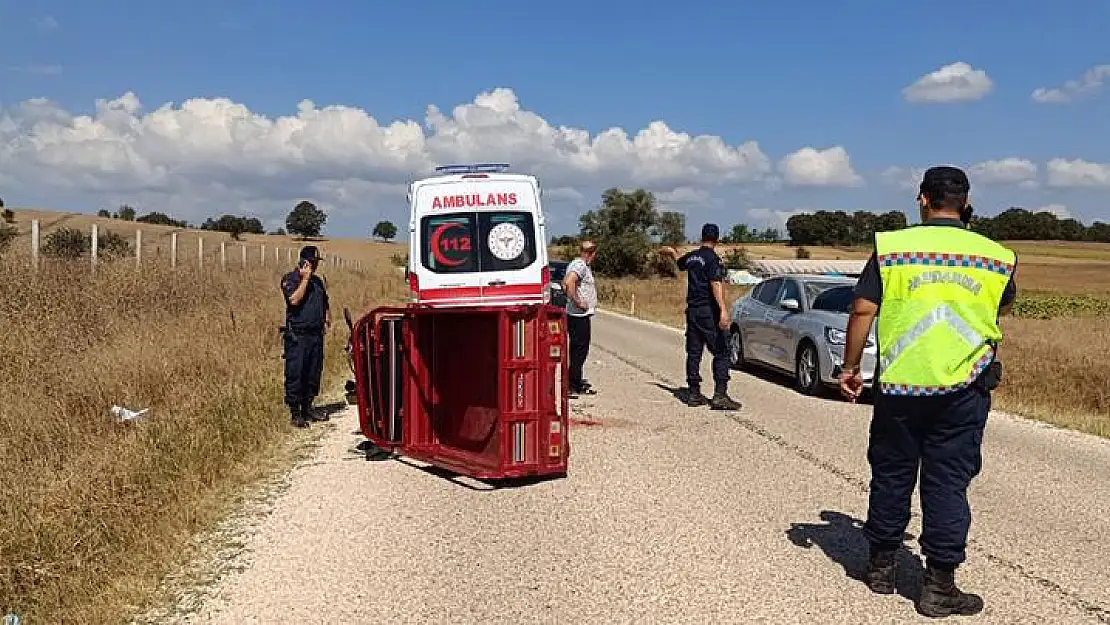 Elektrikli Bisikletin Devrilmesi Sonucu 2 Kişi Yaralandı