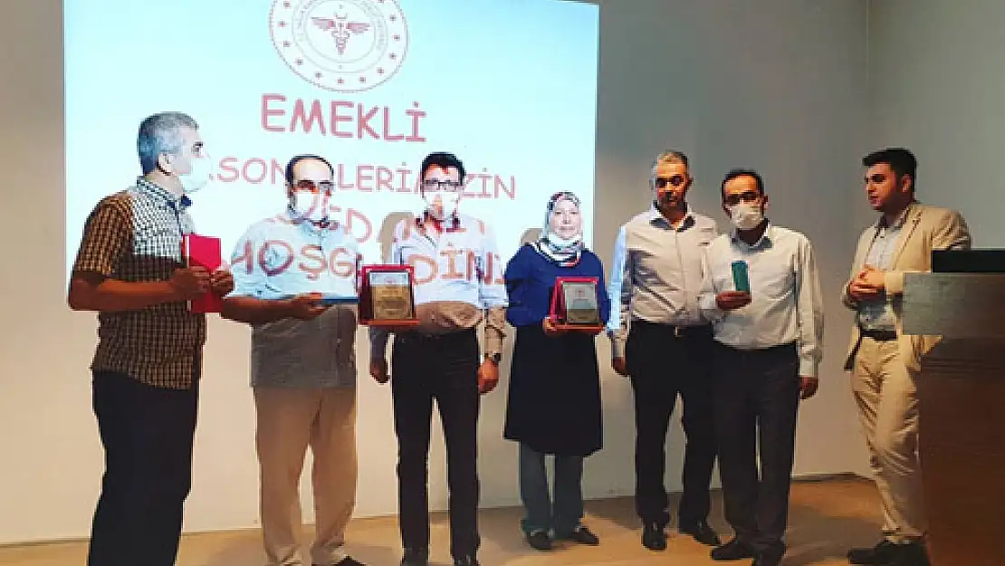 Emekli personele plaketli veda