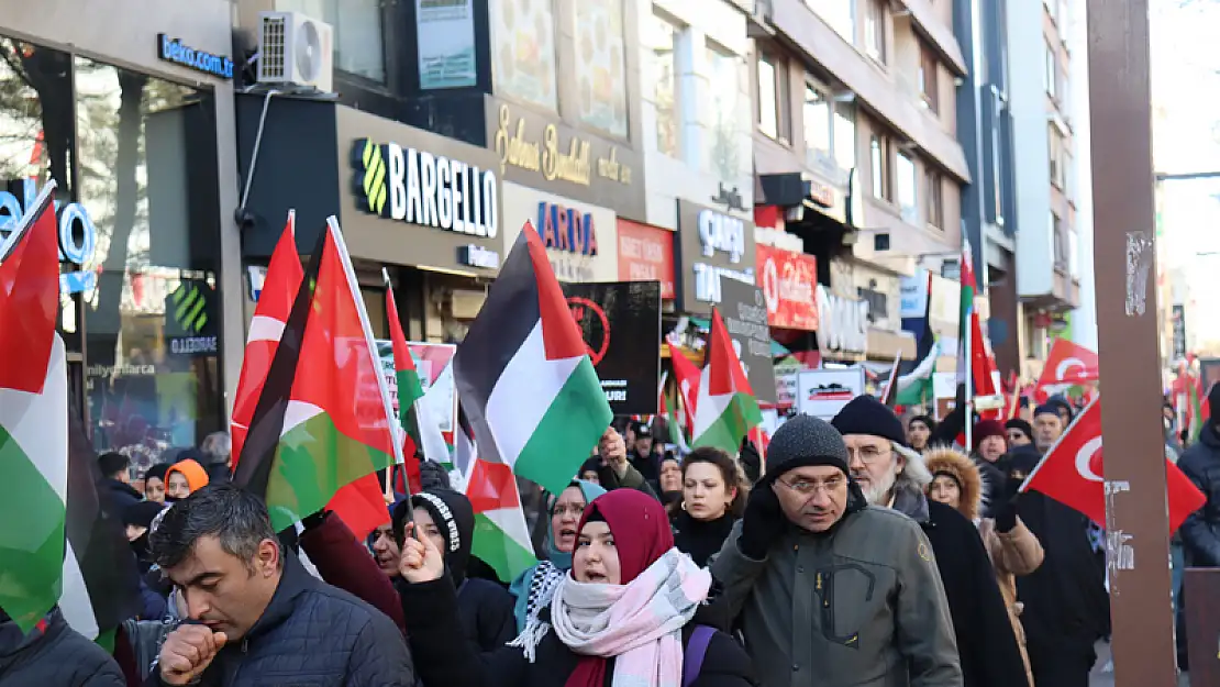 Eskişehir Şehitlerimiz ve Gazze İçin Yürüdü