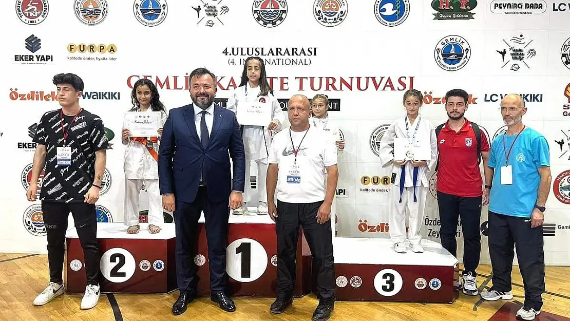 Eskişehirli sporcular uluslararası turnuvaya damga vurdu