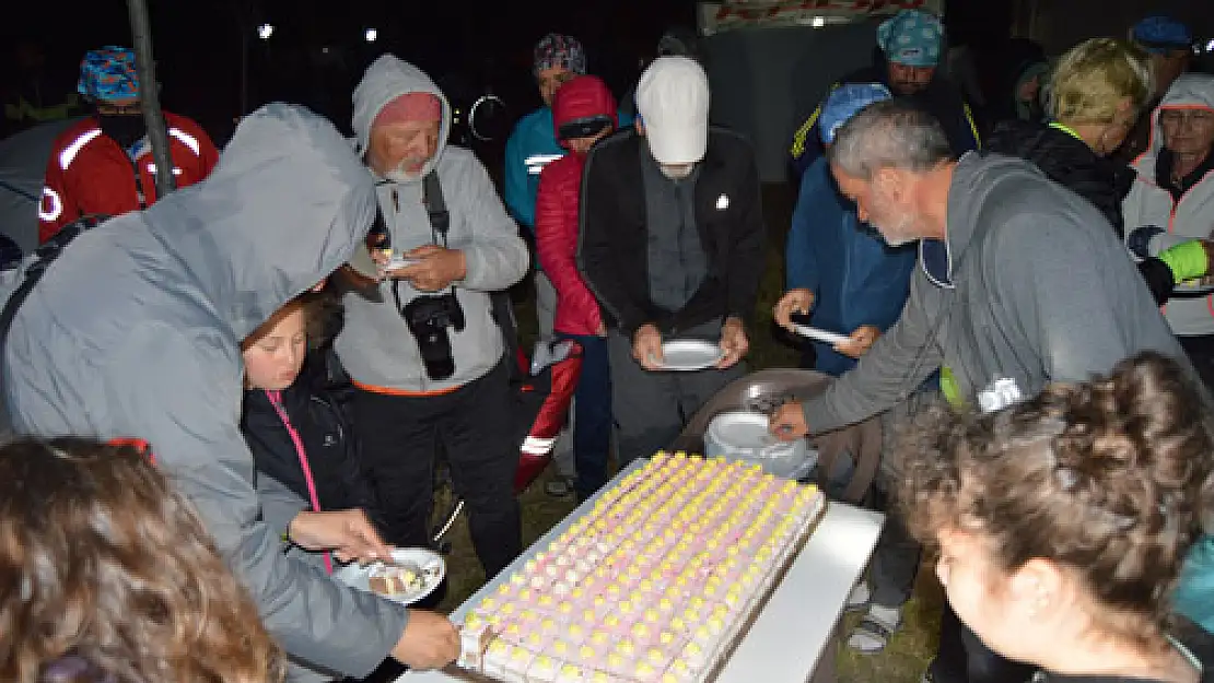 Frigya, bisikletlilerin  kamp ateşiyle renklendi