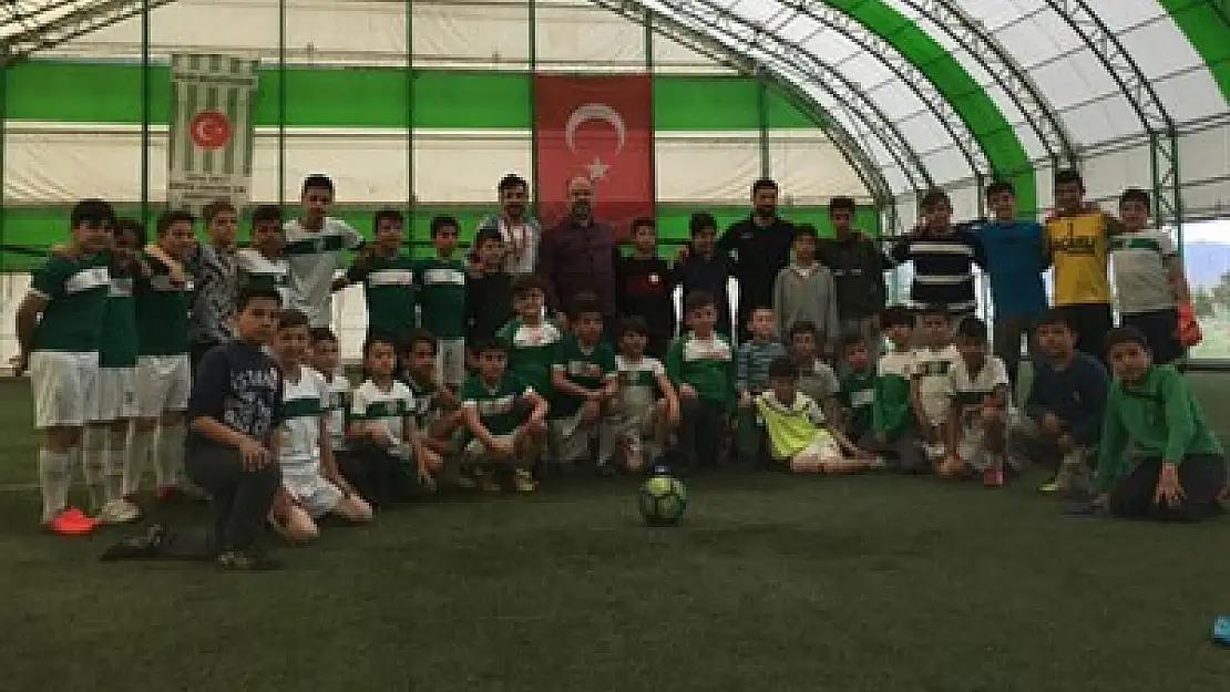 'Futbol Okulumuz Yeşilay ile buluştu'