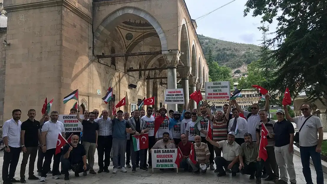 Gazze'deki Soykırım Karşı Yürüyenler Afyon'a Ulaştı