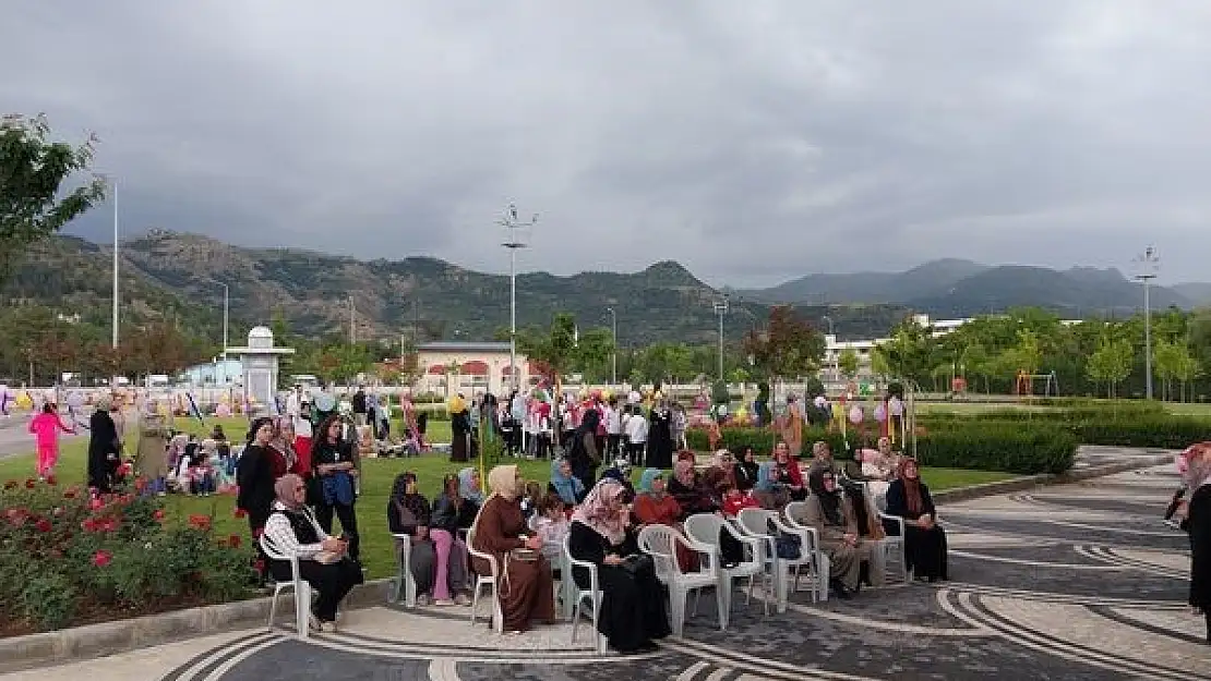 'Genç Gönüllüler Çocuk Gönüllerle Buluşuyor' Tamamlandı