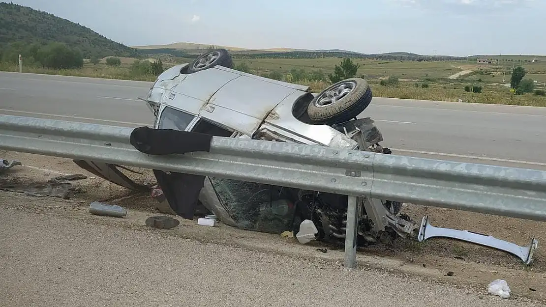 Genç sürücü takla atan araçtan yaralı olarak kurtuldu