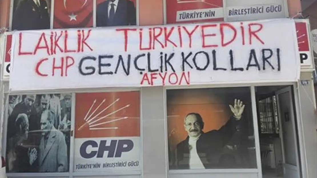 Gençlerden tepki: Laiklik Türkiye’dir – Kocatepe Gazetesi