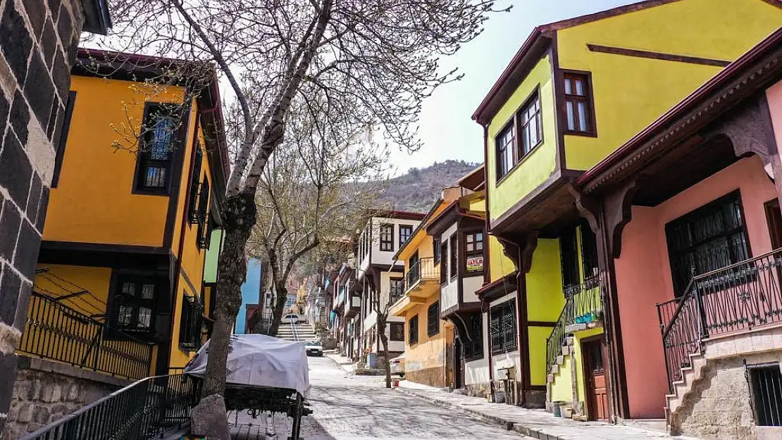 Gizemli şehir 'Afyonkarahisar' fotoğrafları sosyal medyada büyük ilgi gördü