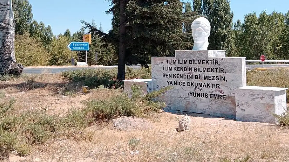 Gönül İnsanı Yunus Emre'ye Saygı