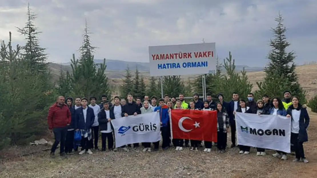 GÜRİŞ Holding, Afyon'da  10 bin ağacı toprakla buluşturdu