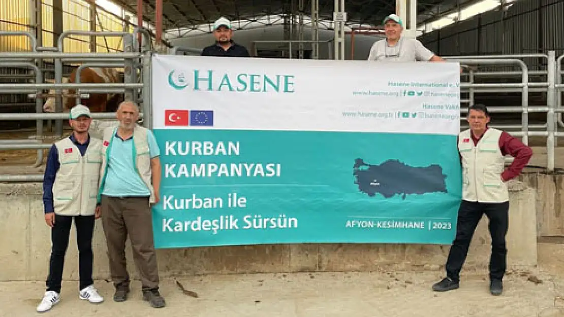 Hasene Afyon'da 1150 aileye kurban eti dağıttı