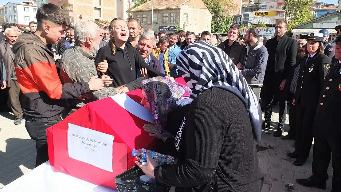 Hastane yolundaki faciada yaşamını yitiren baba toprağa verildi