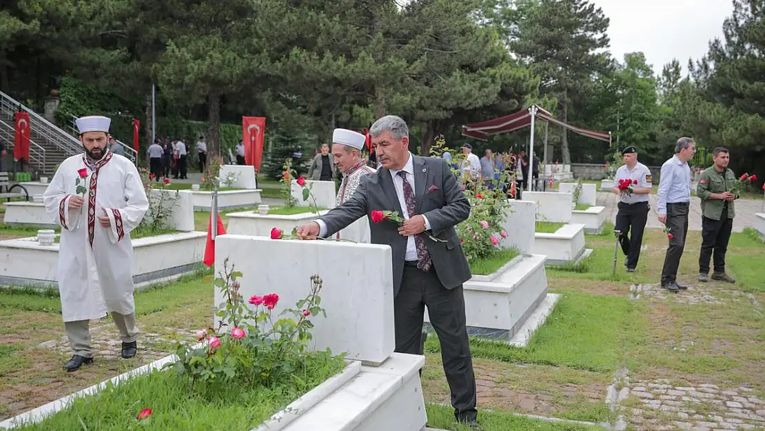 Hava Şehitliği'nde Mevlid-i Şerif programı