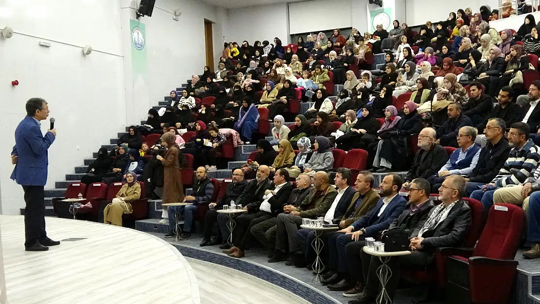 'Helal Gıda Ve Boykot' Konulu Konferans