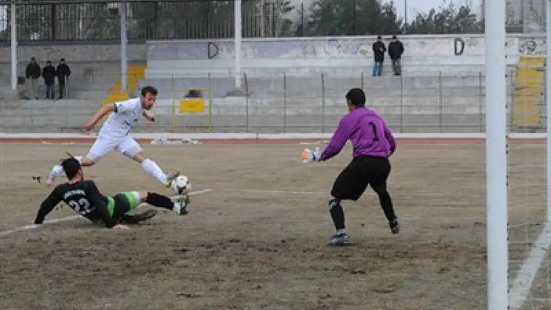 Hisar'ı durduracak takım SAL'da yok