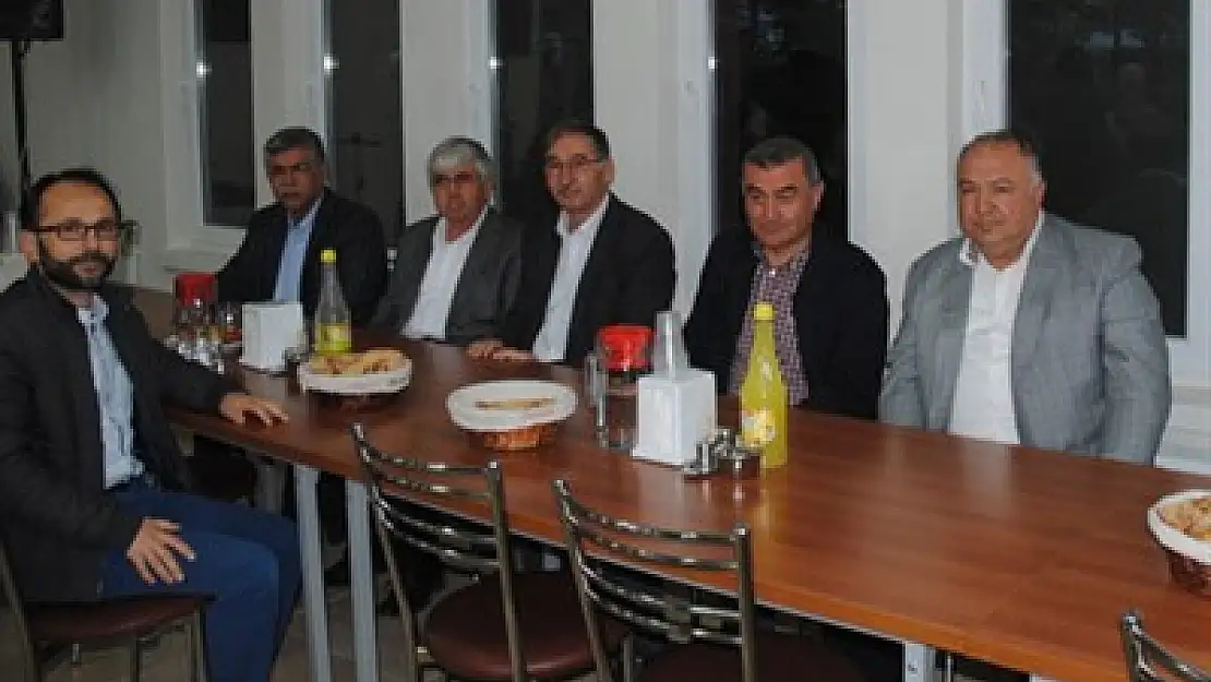 İslami İlimler Derneği'nden iftar etkinliği