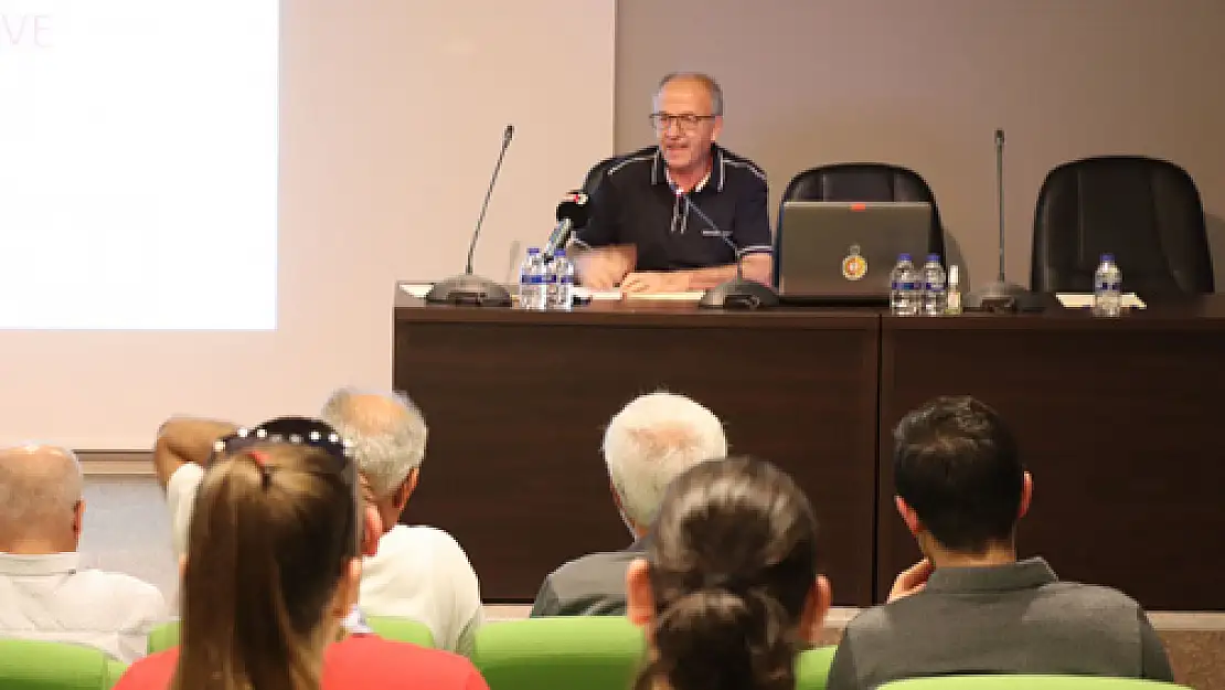 İşletmelerde güzel konuşma ve  iletişimin önemi eğitim verildi