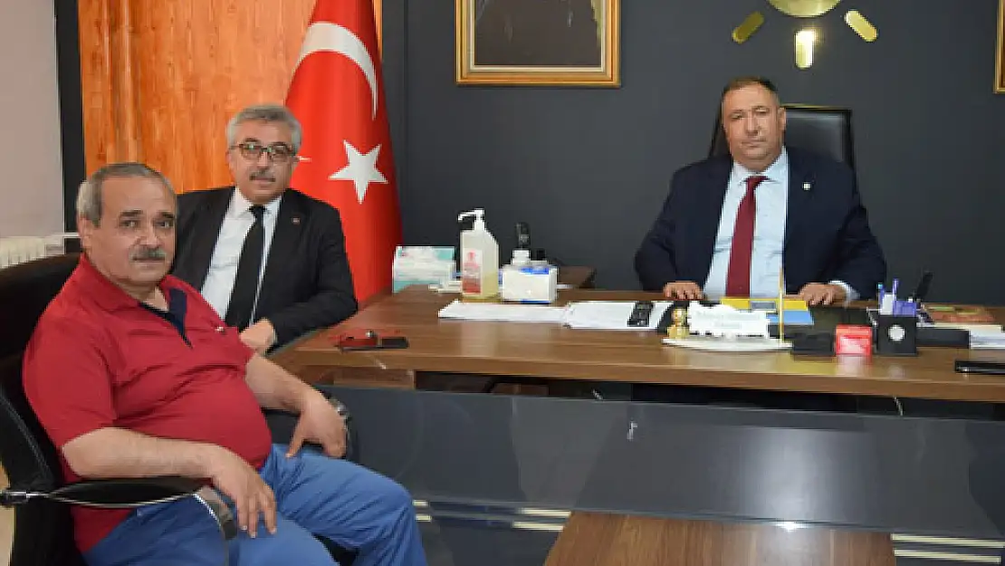 'İYİ Parti'nin başarılı çalışmalarını takdirle izliyoruz'