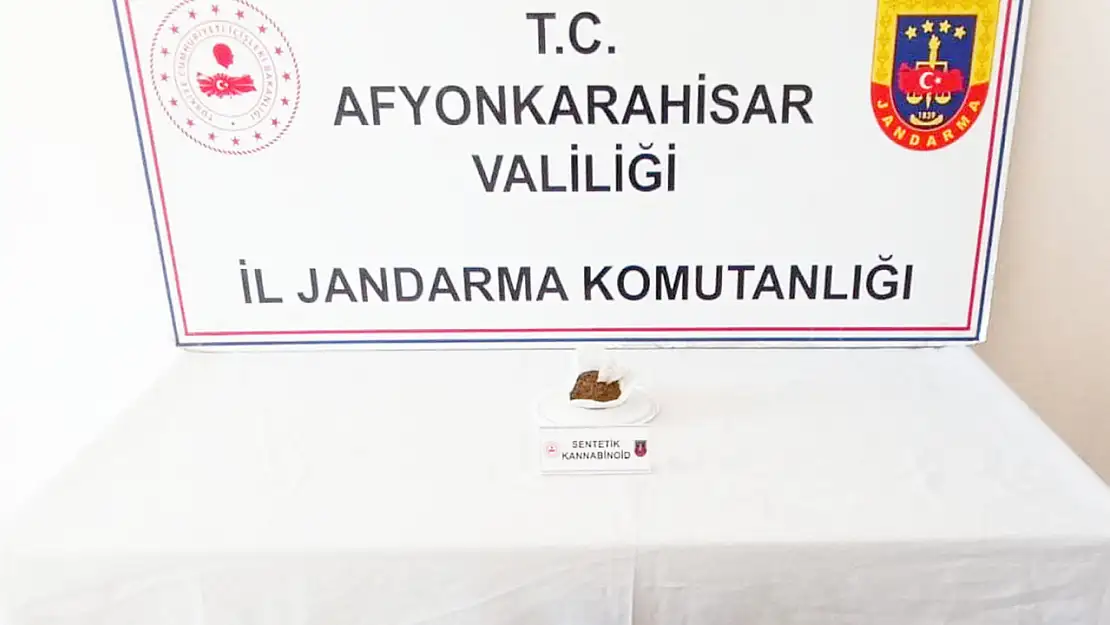 Jandarma İhsaniye'de 333 Kullanımlık Bonzai Yakaladı