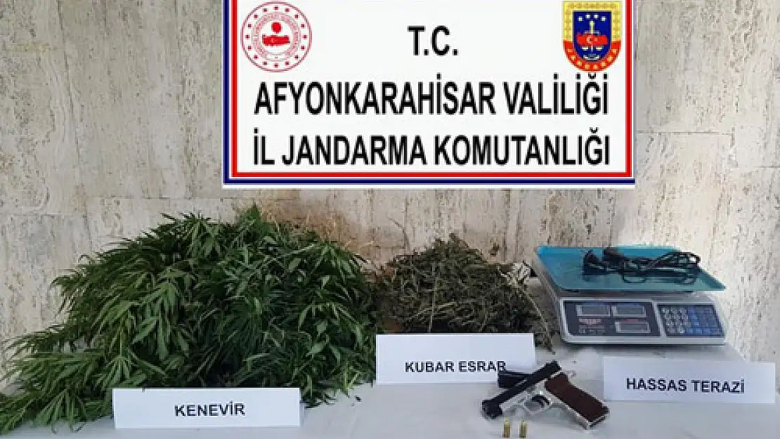 Jandarma uyuşturucuya geçit vermiyor