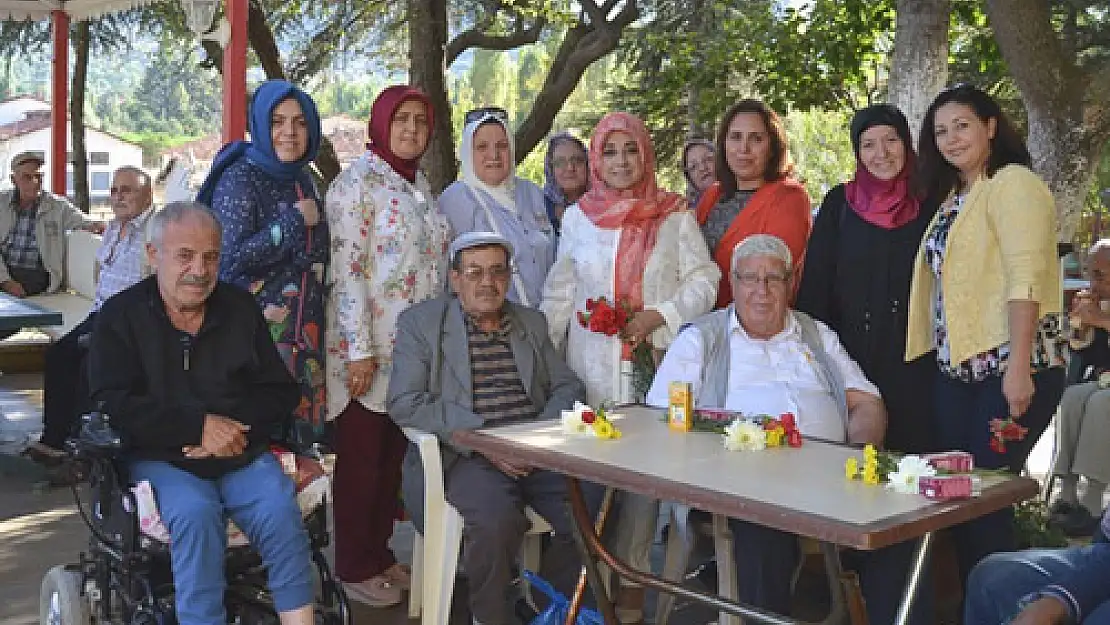 Kadınlar Meclisi yaşlıları unutmadı