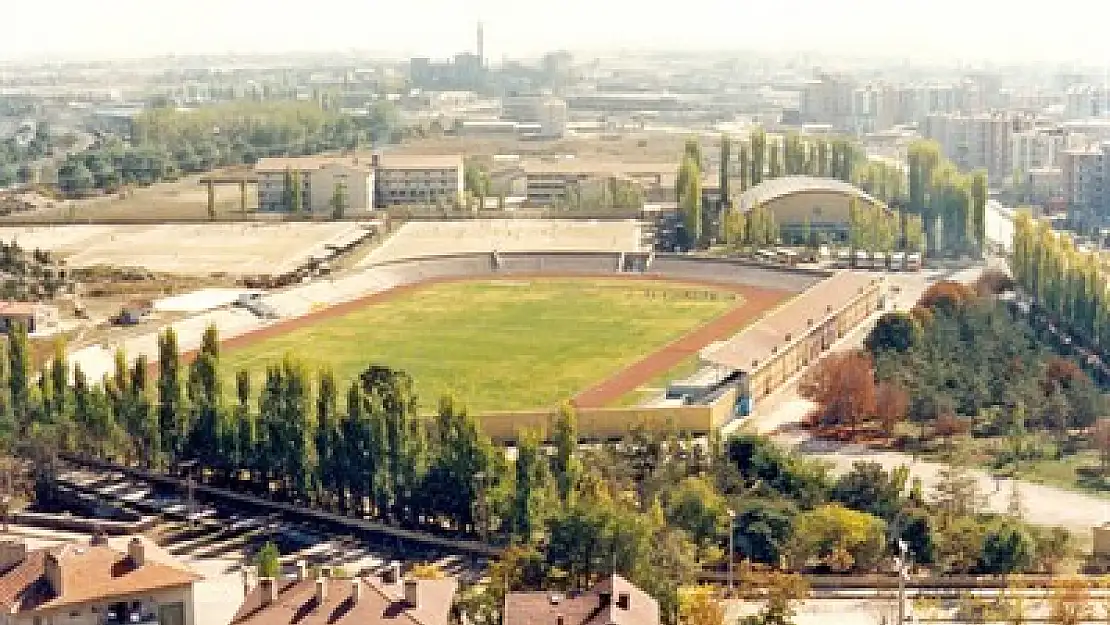 Kapalı Spor Salonu yıkılıyor – Kocatepe Gazetesi