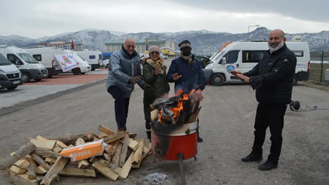 KaravanFest’in kamp “ateşi” yakıldı