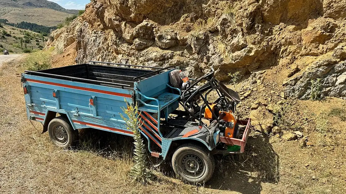 Kayalıklara Çarpan Patpatta Bir Kişi Öldü 2 Kişi Yaralandı