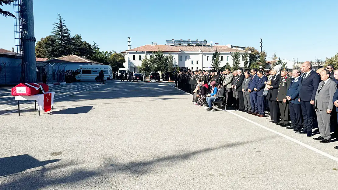 Kazada Hayatını Kaybeden Komutan İçin Tören Düzenlendi