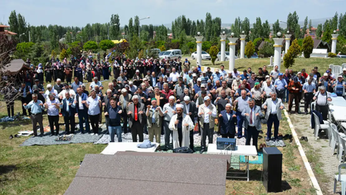 Kılıçarslan'da yağmur duası yapıldı