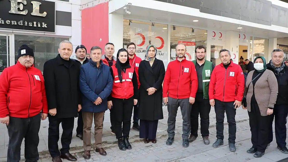 Kızılay Afyon 1 haftada 1327 aileye yardım sağladı