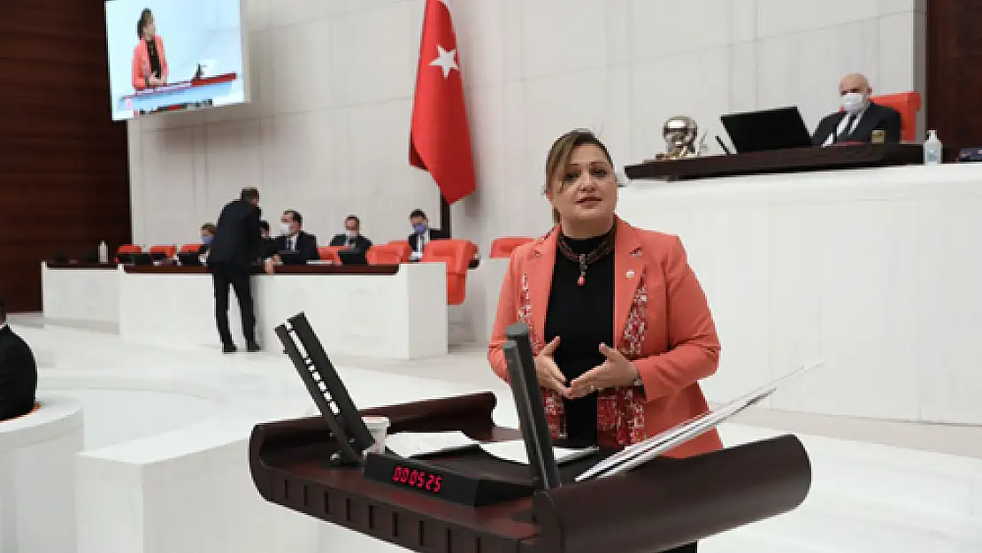 Köksal: Öğretmenlik Meslek Kanununda  Öğretmenlerin sorunlarına çözüm yok