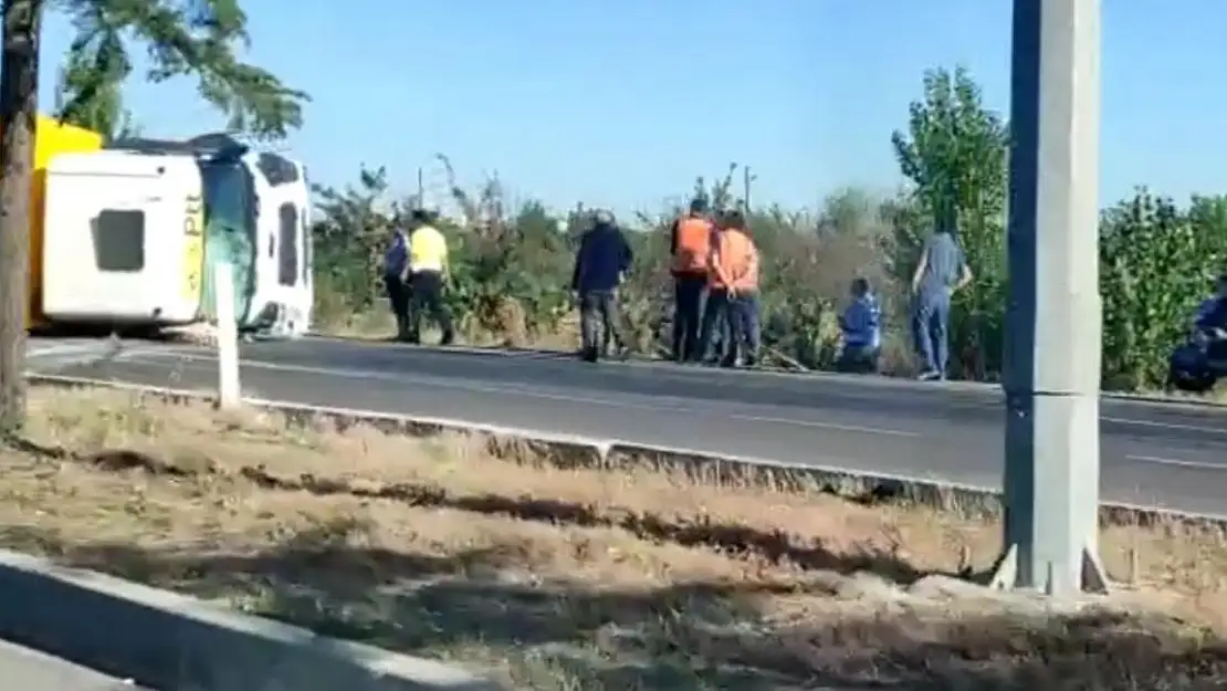 Konya yolunu trafiğe kapatan kaza