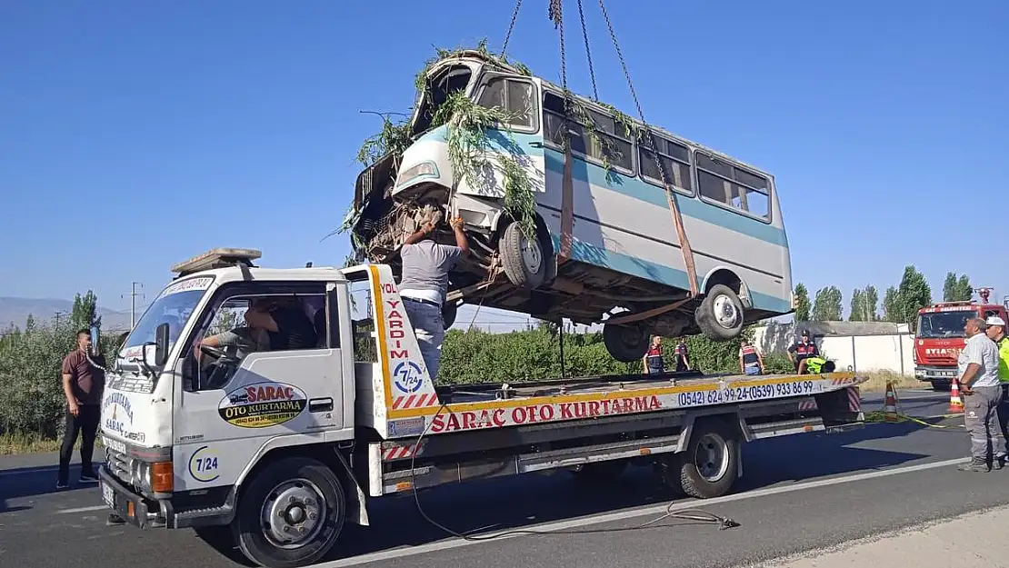 Korkunç kazada bilanço ağırlaştı: 6 ölü, 8 yaralı