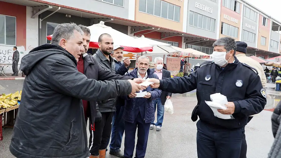 Koruyucu maskelerin dağıtımı sürüyor