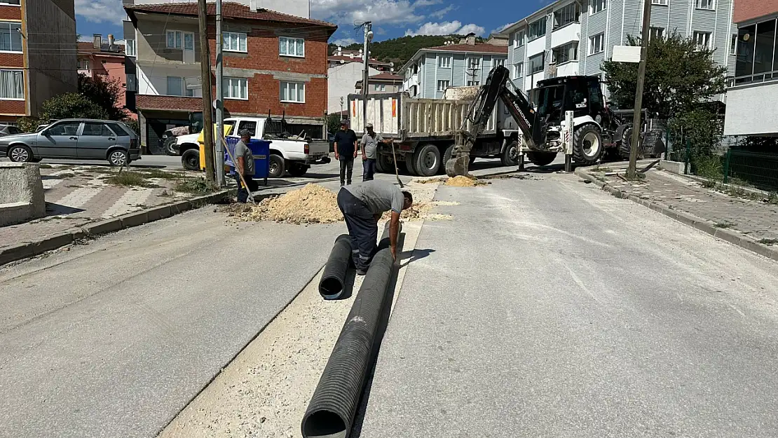 Meslek Lisesi Caddesi'nde Yeni Hat Çalışması