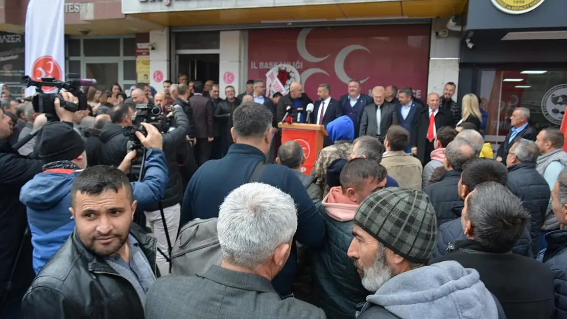 MHP’den gövde gösterisi gibi aday tanıtımı