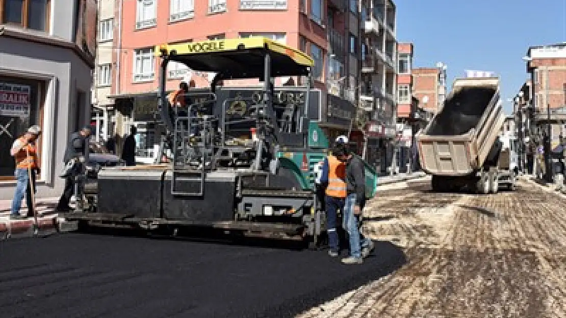 Milli Birlik Caddesi asfaltlanıyor – Kocatepe Gazetesi