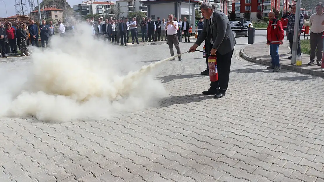 Milli Eğitim Çalışanları Çok Yönlü Tatbikata Katıldı