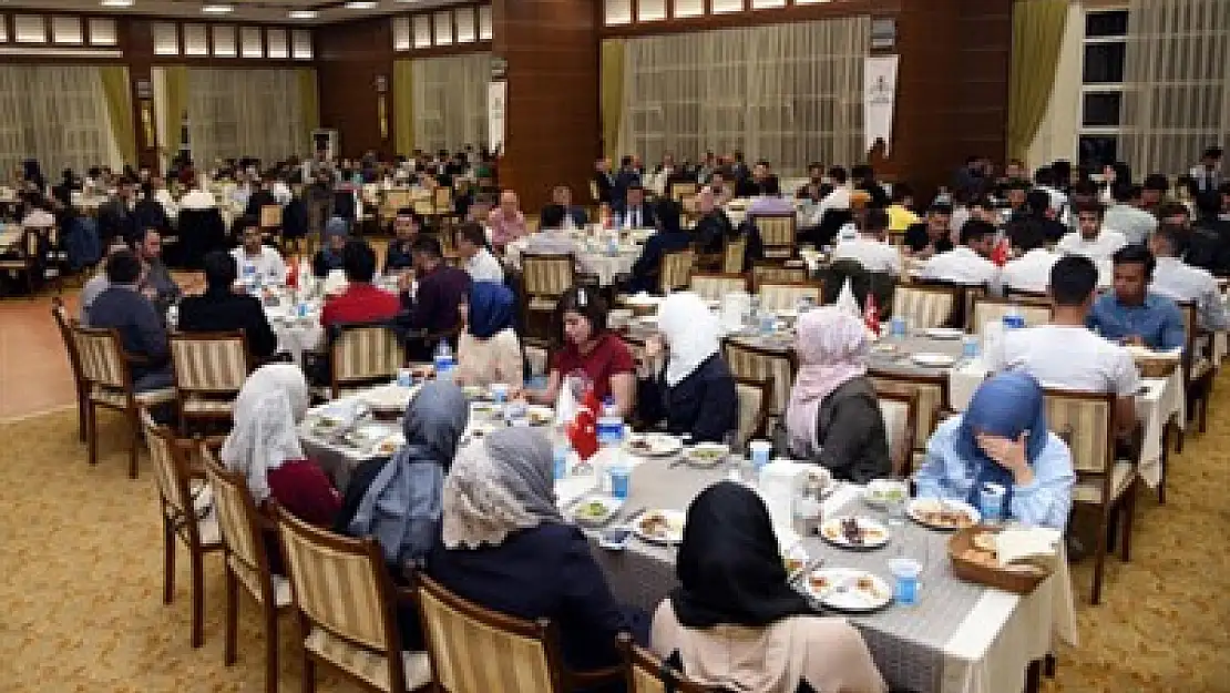 “Misafir” öğrencilerle anlamlı iftar – Kocatepe Gazetesi